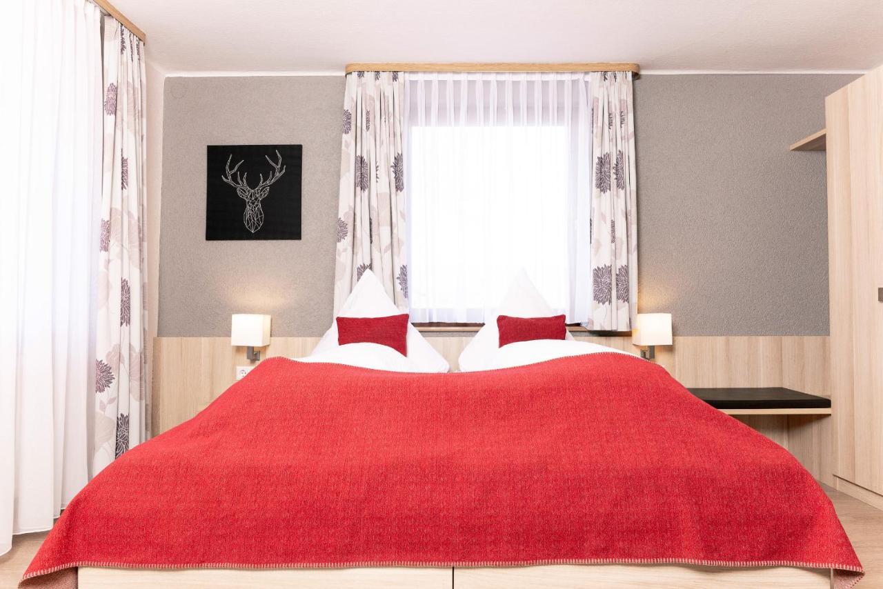 Genusshotel Hirschen - Erholung Im Gruenen Sallneck Экстерьер фото